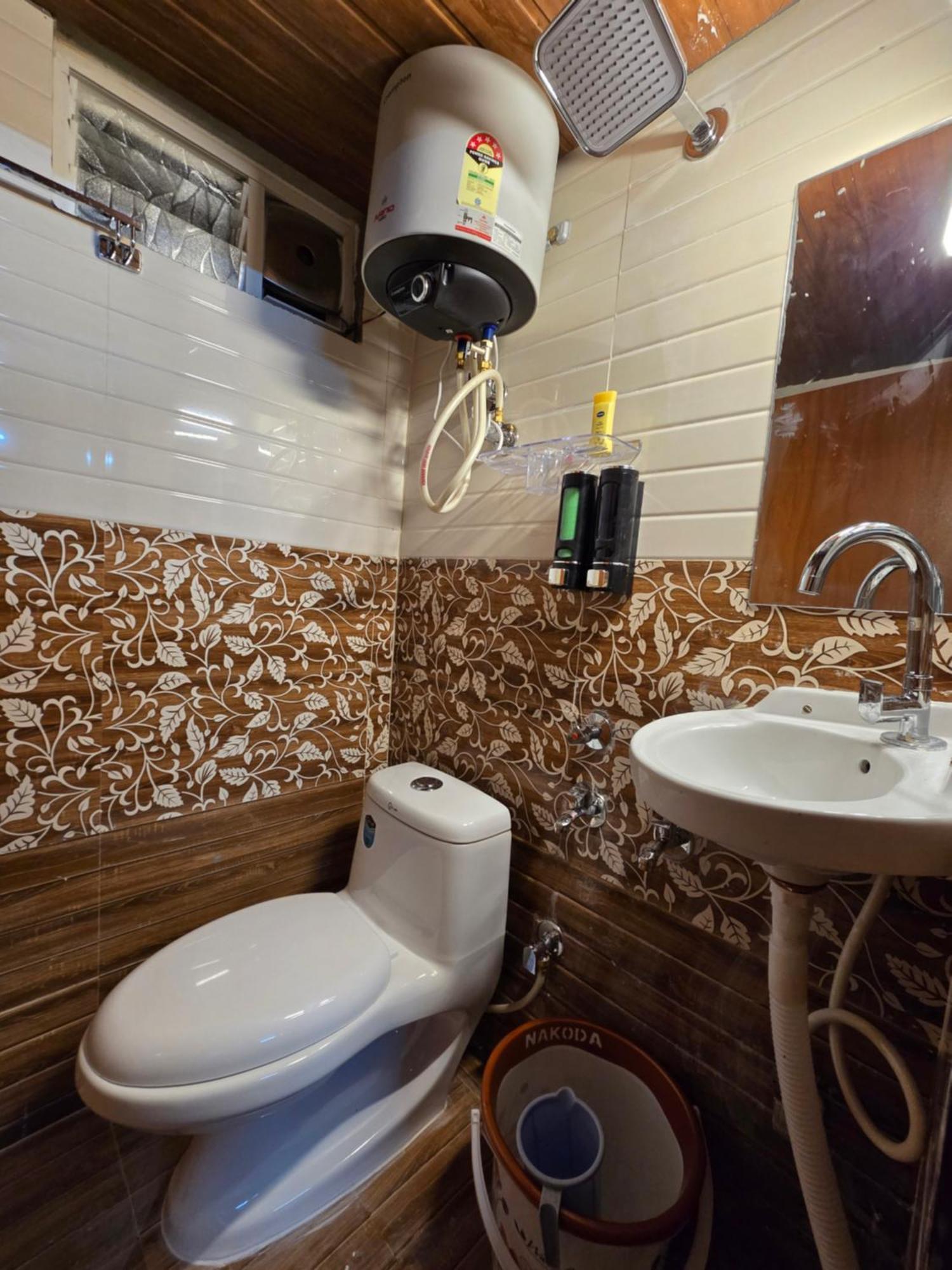 Barla'S Home Stay Shamshabad Exterior photo